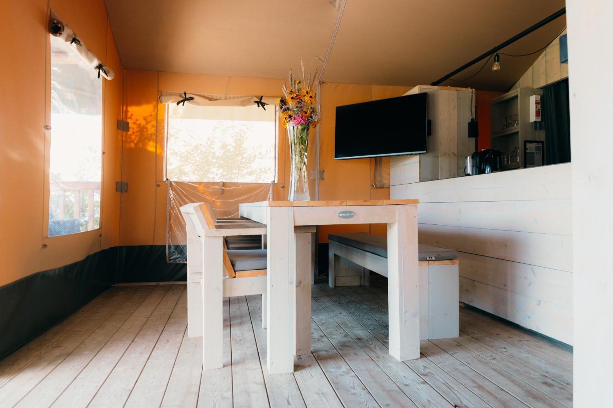 Vakantiepark Sallandshoeve Nieuw-Heeten Oda fotoğraf